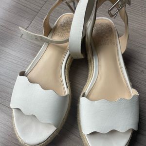 Vince camuto white espadrille sandals size 6 1/2